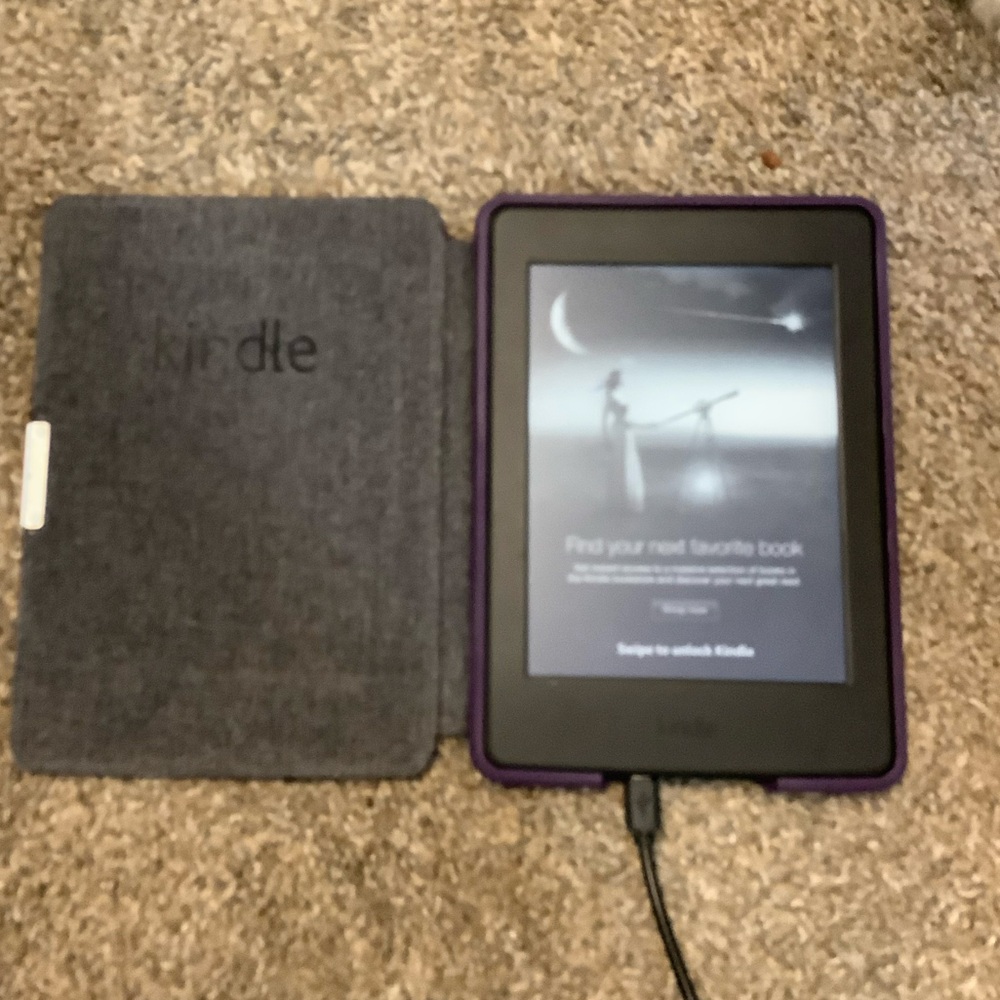 kindle with cover. Like new.